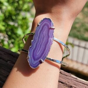 NEW 2.45" x 0.94" ADJUSTABLE SILVER PLATED COPPER BRAZILIAN AGATE CUFF